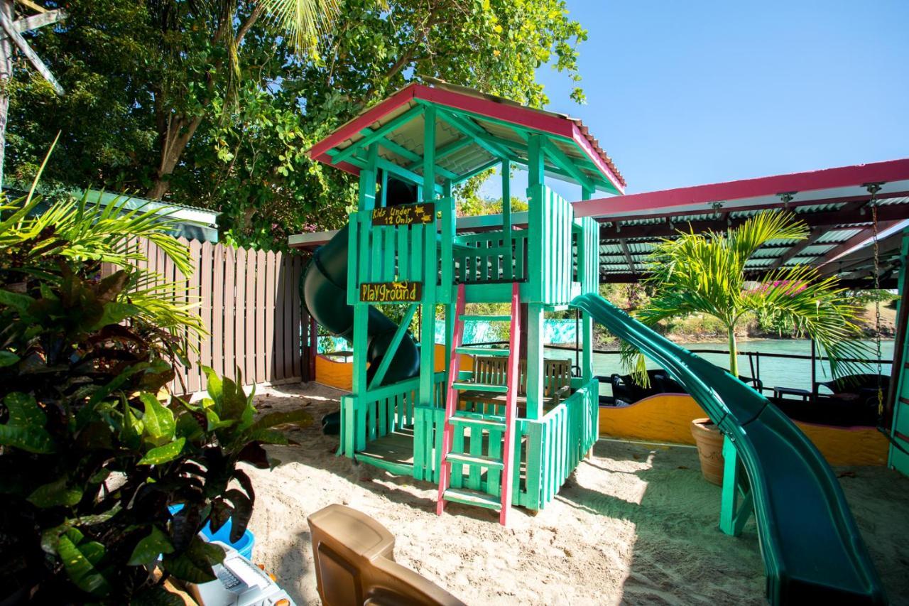 True Blue Bay Resort St. George's Exterior photo